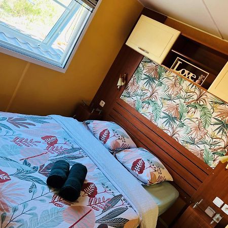 Joli Mobil-Home De Vacances, Ideal Pour Les Familles Rocbaron Exterior foto